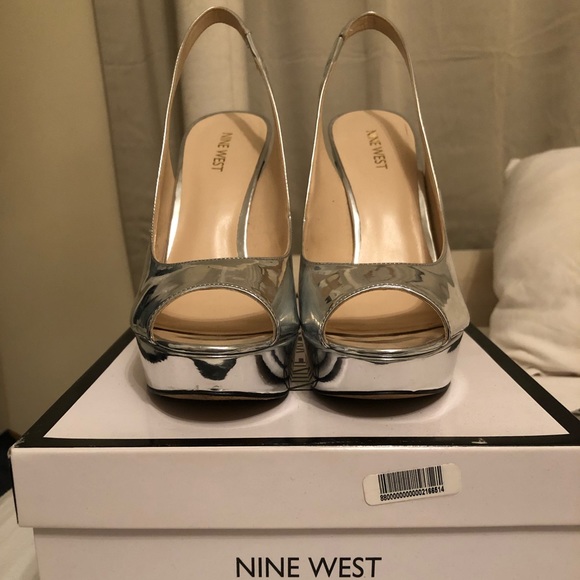 Shoes - Picture 3 of 5